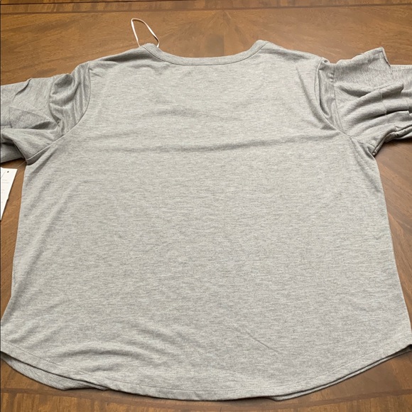 🎅 SPORTELLE Gray Ruffle 3/4 Sleeves Comfy Top NWT 3X - Picture 13 of 14